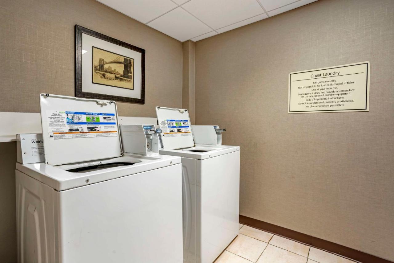 | Best Western Plus Kingston Hotel And Conference Center