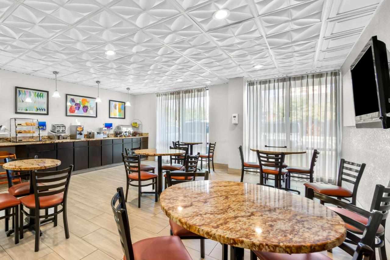 | Best Western Knoxville Suites - Downtown