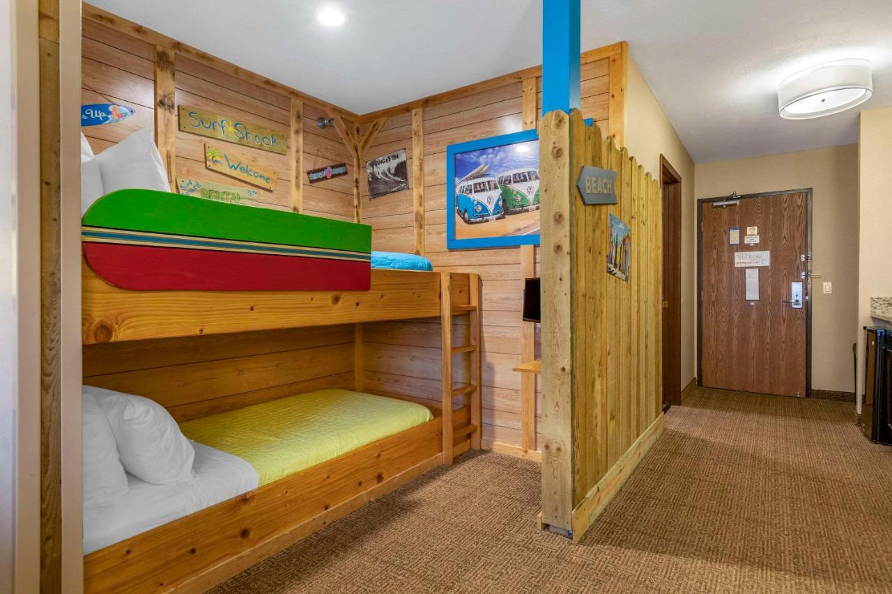 Standard Queen Room with Two Queen Beds and Roll-In Shower - Accessible/Non-Smoking at Comfort Inn & Suites Ludington near US-10
