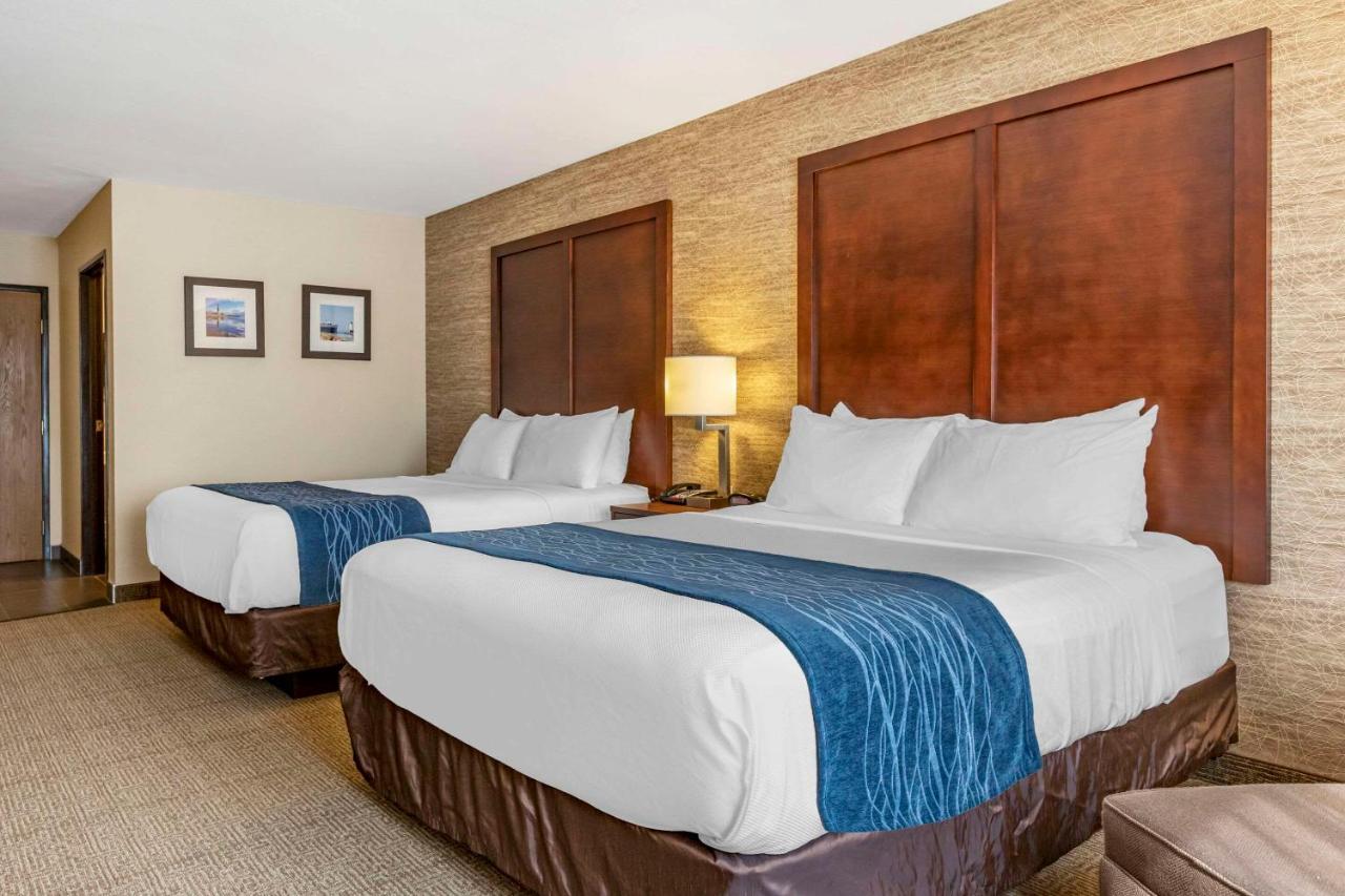 Queen Room with Two Queen Beds - Non-Smoking at Comfort Inn & Suites Ludington near US-10