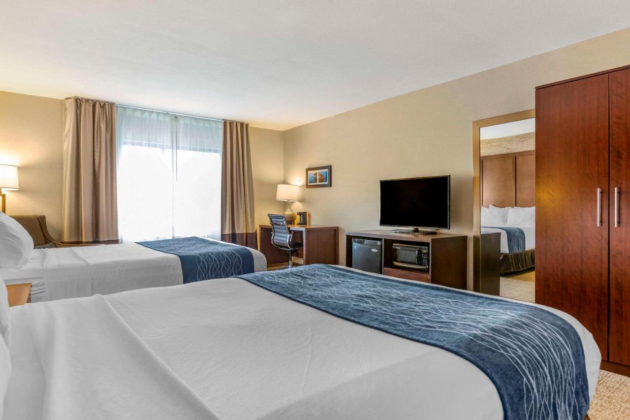 Queen Room with Two Queen Beds - Non-Smoking at Comfort Inn & Suites Ludington near US-10