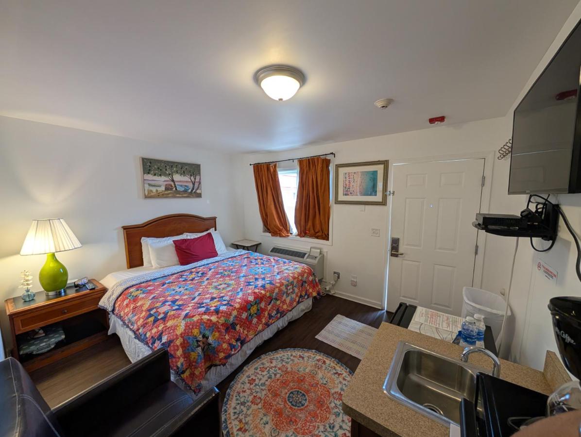| Apple Inn and Suites Cooperstown Area