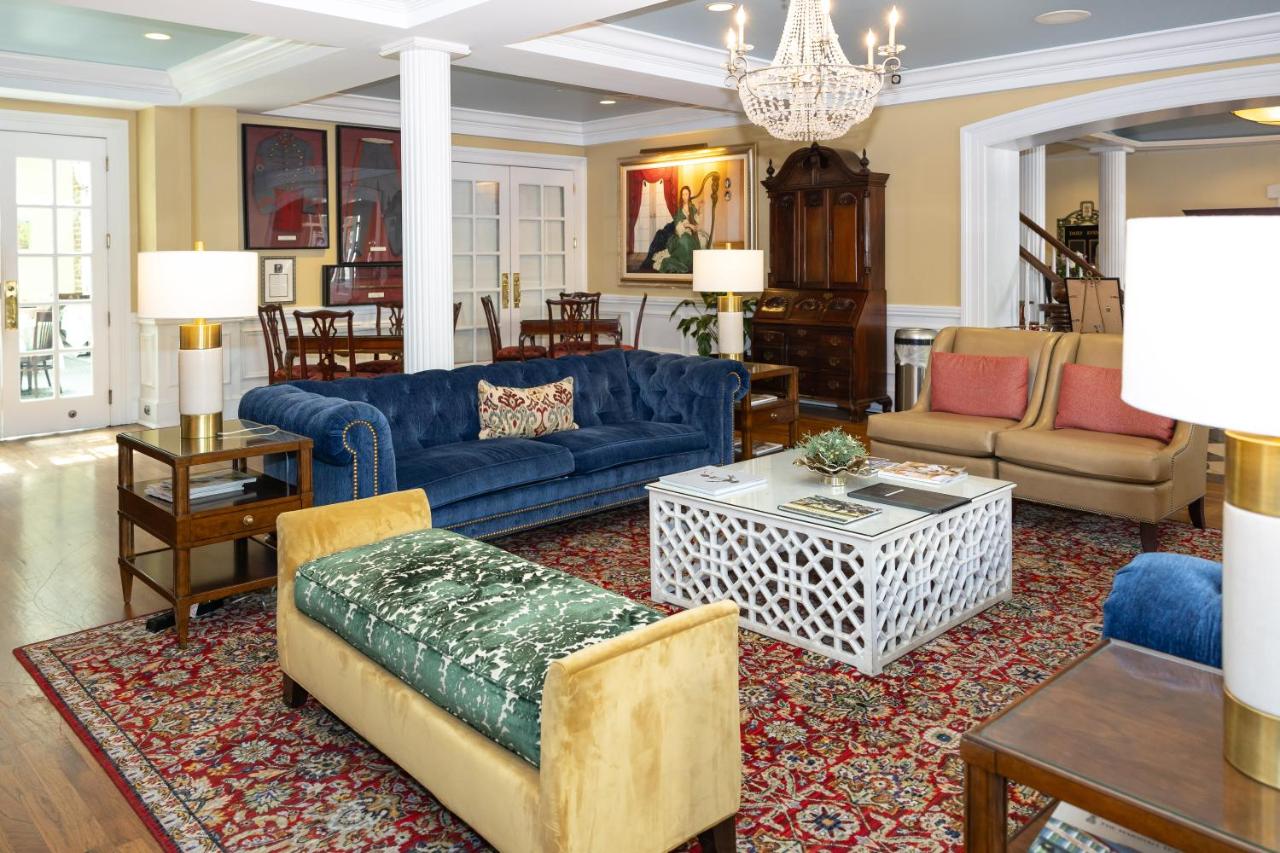 | The Marshall House