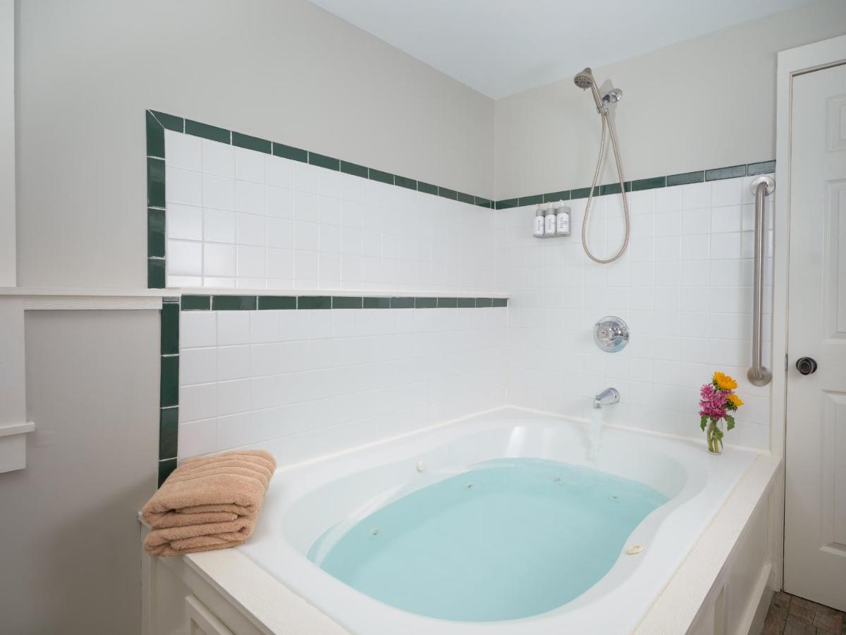 | Goldberry Woods- A Modern Farm Resort