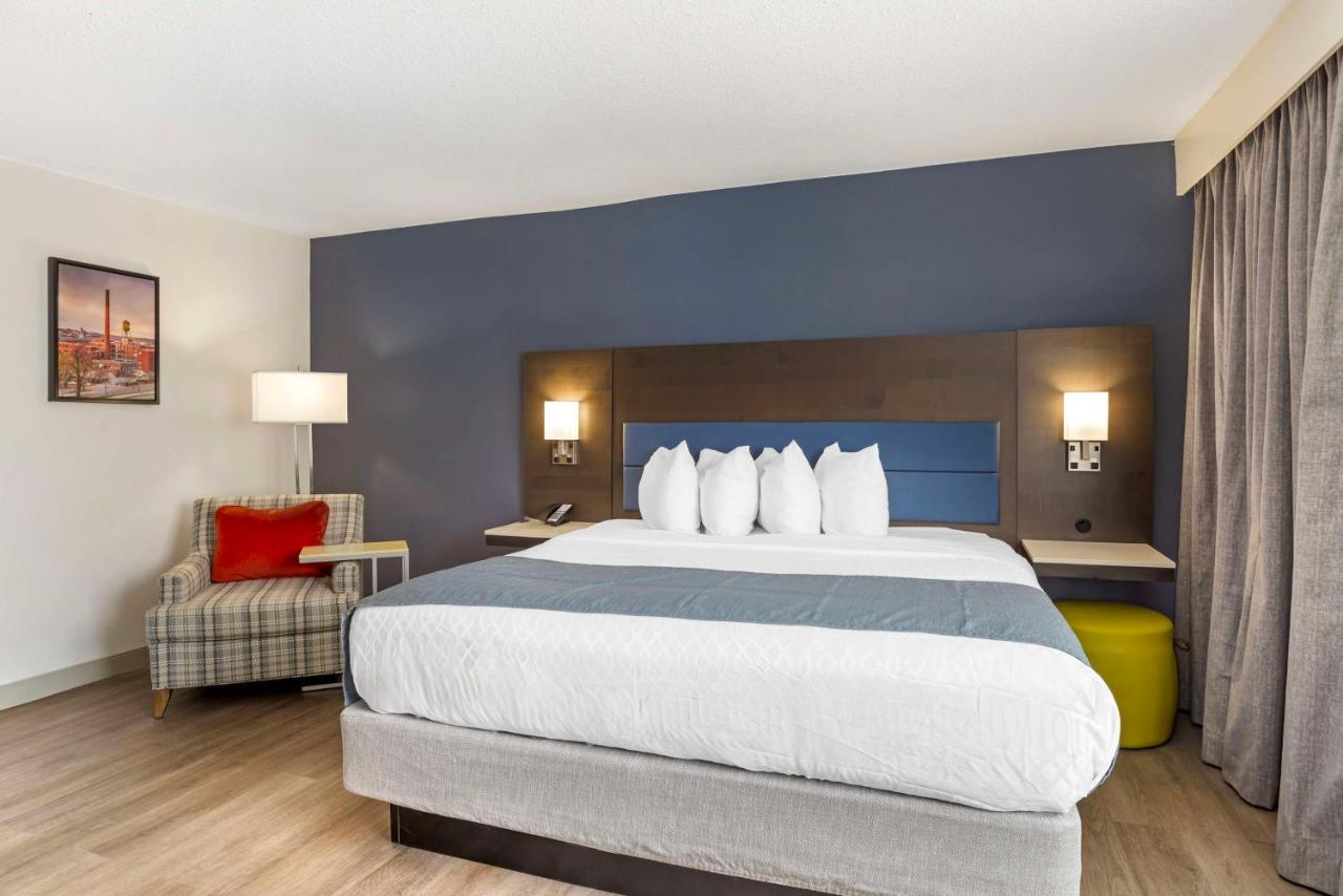 | Best Western Premier Richmond City Gateway