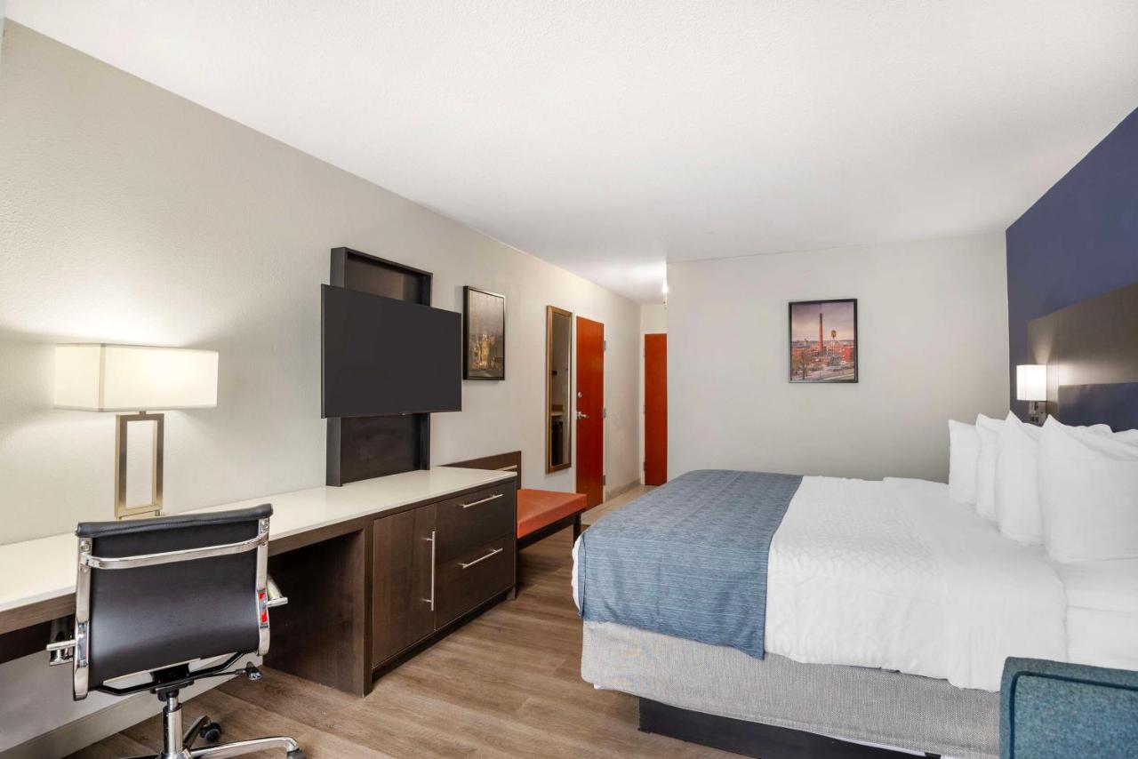 | Best Western Premier Richmond City Gateway