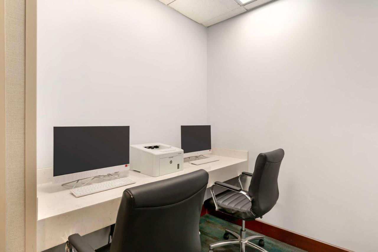 | Best Western Premier Richmond City Gateway