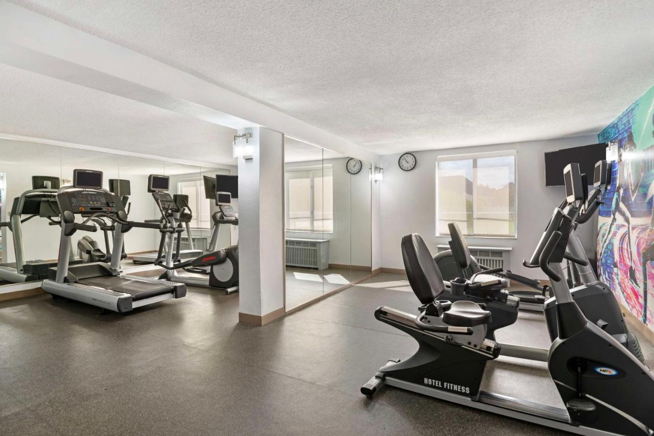 | Best Western Premier Richmond City Gateway
