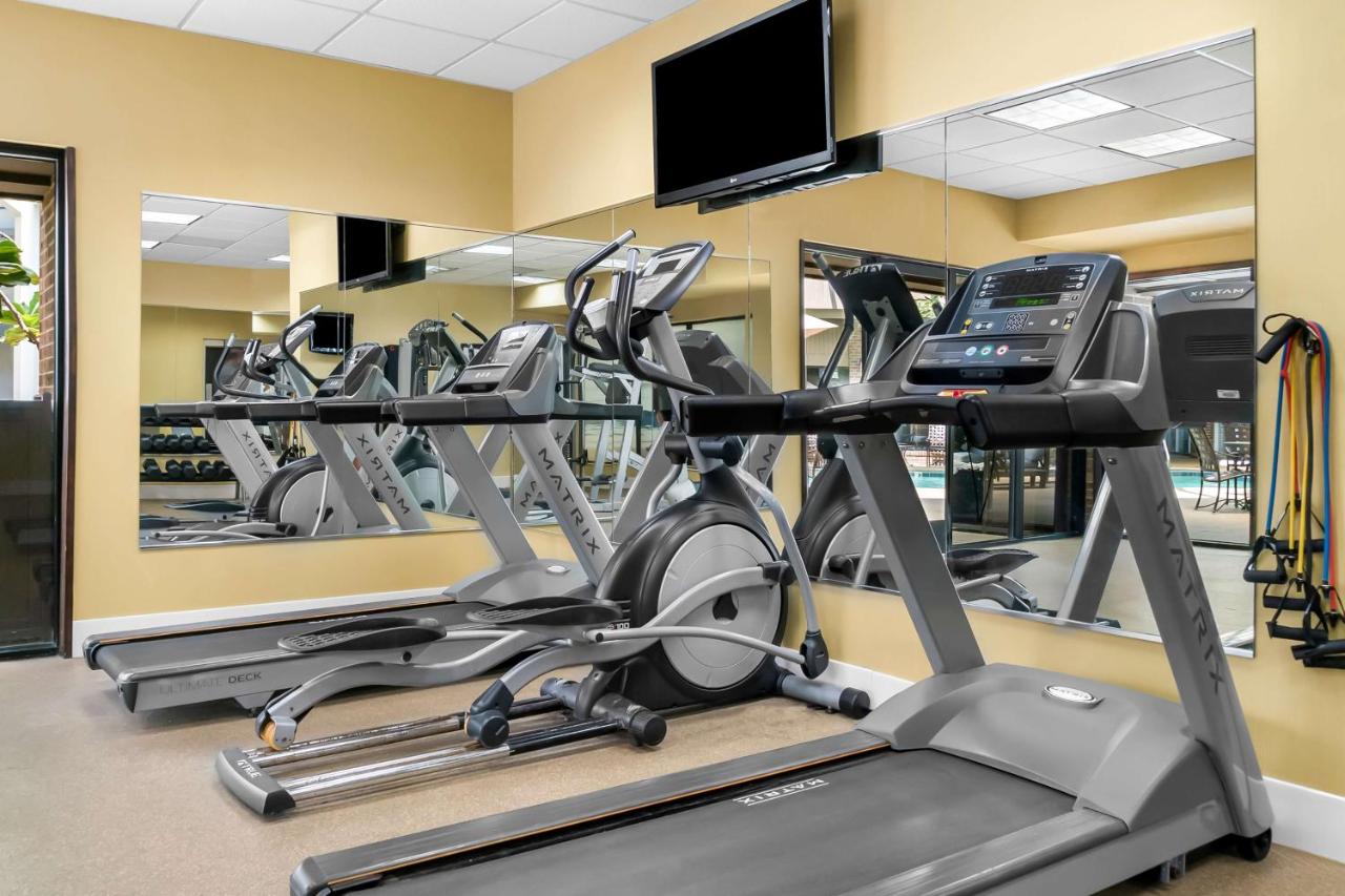  | Best Western Okemos/East Lansing Hotel & Suites