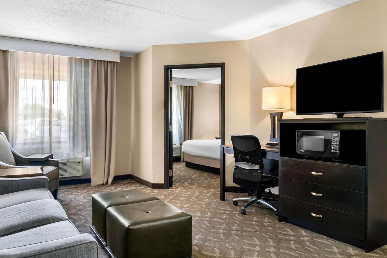  | Best Western Okemos/East Lansing Hotel & Suites
