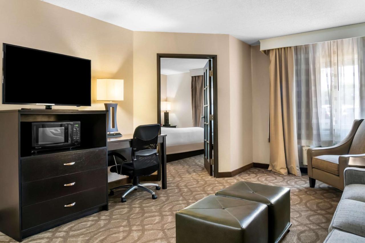  | Best Western Okemos/East Lansing Hotel & Suites