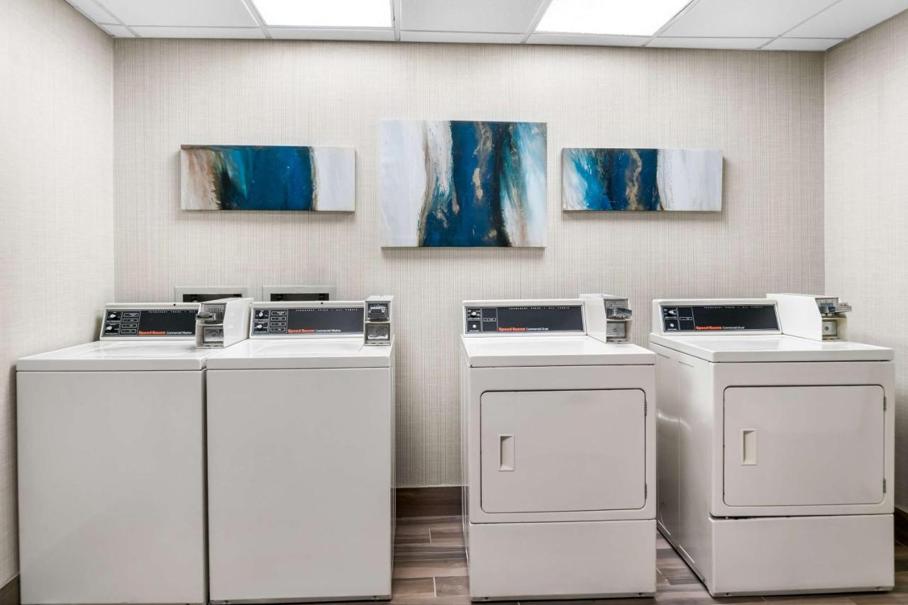  | Best Western Okemos/East Lansing Hotel & Suites
