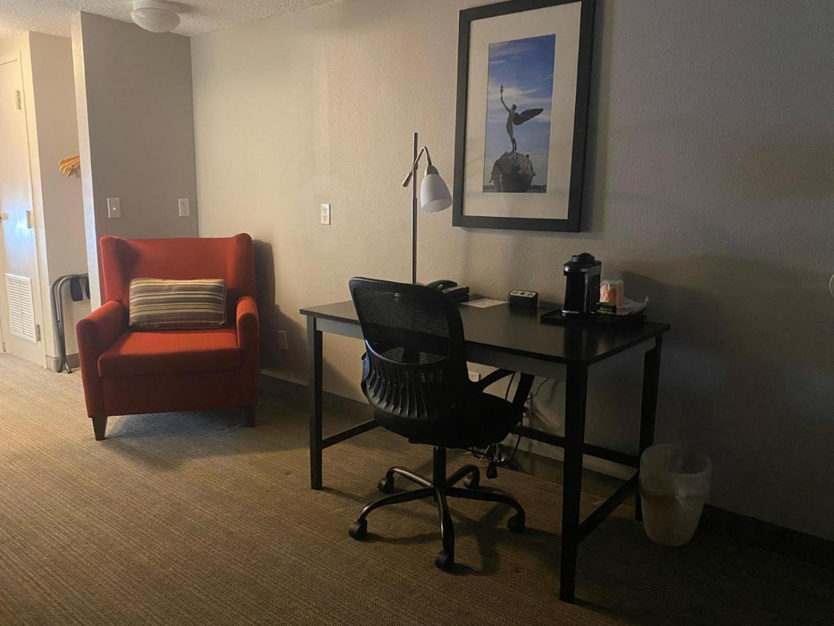 King Studio Suite - Non-Smoking at Country Inn & Suites by Radisson, Jacksonville - Orange Park
