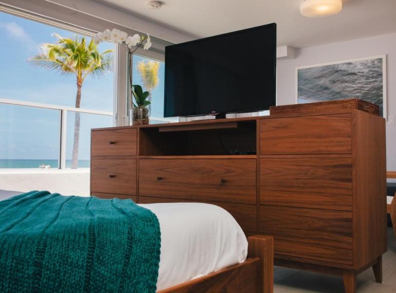  | Tides Inn Hotel