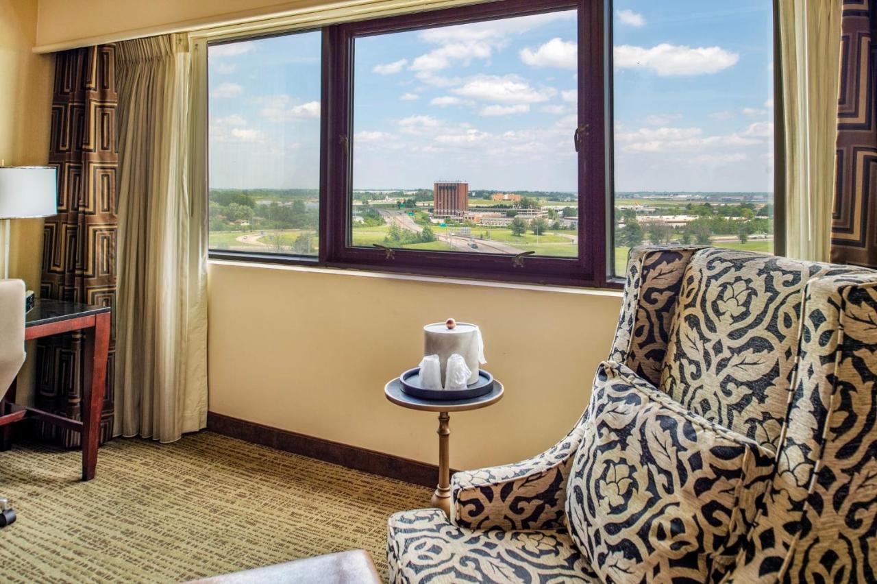 | Crowne Plaza Hotel St. Louis Airport, an IHG Hotel