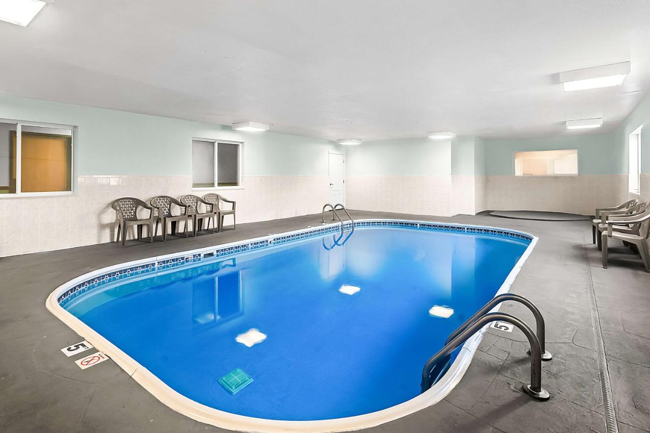  | SureStay Plus Hotel by Best Western Bettendorf