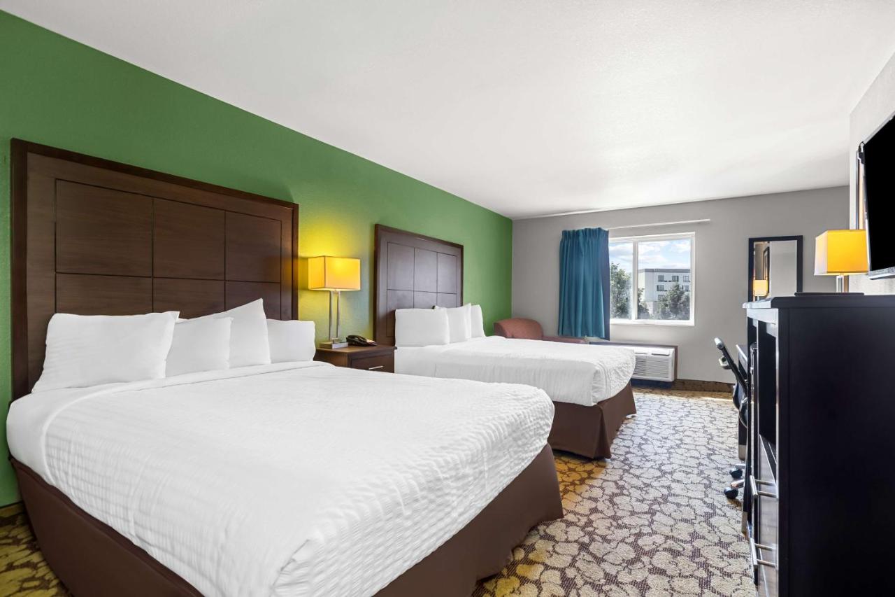  | SureStay Plus Hotel by Best Western Bettendorf