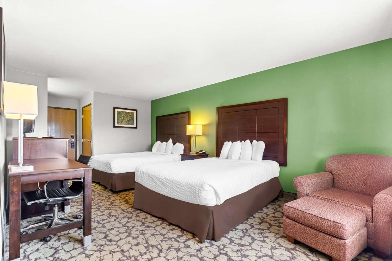  | SureStay Plus Hotel by Best Western Bettendorf