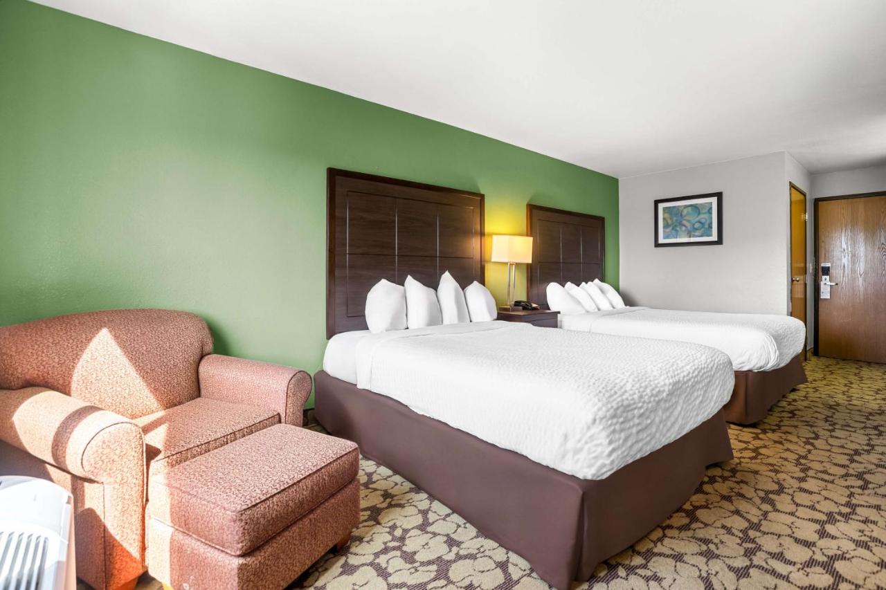  | SureStay Plus Hotel by Best Western Bettendorf