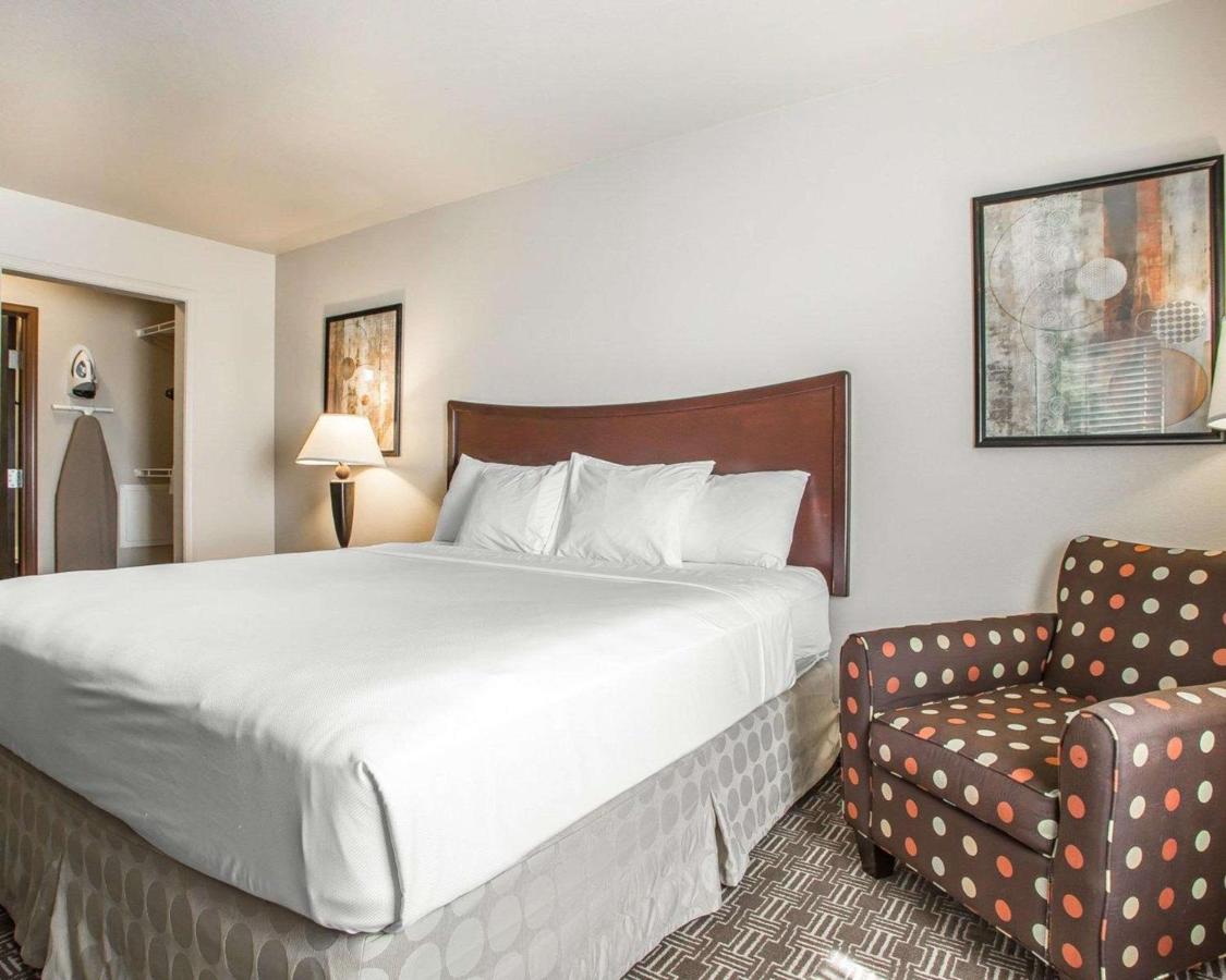 | MainStay Suites St Robert-Fort Leonard Wood