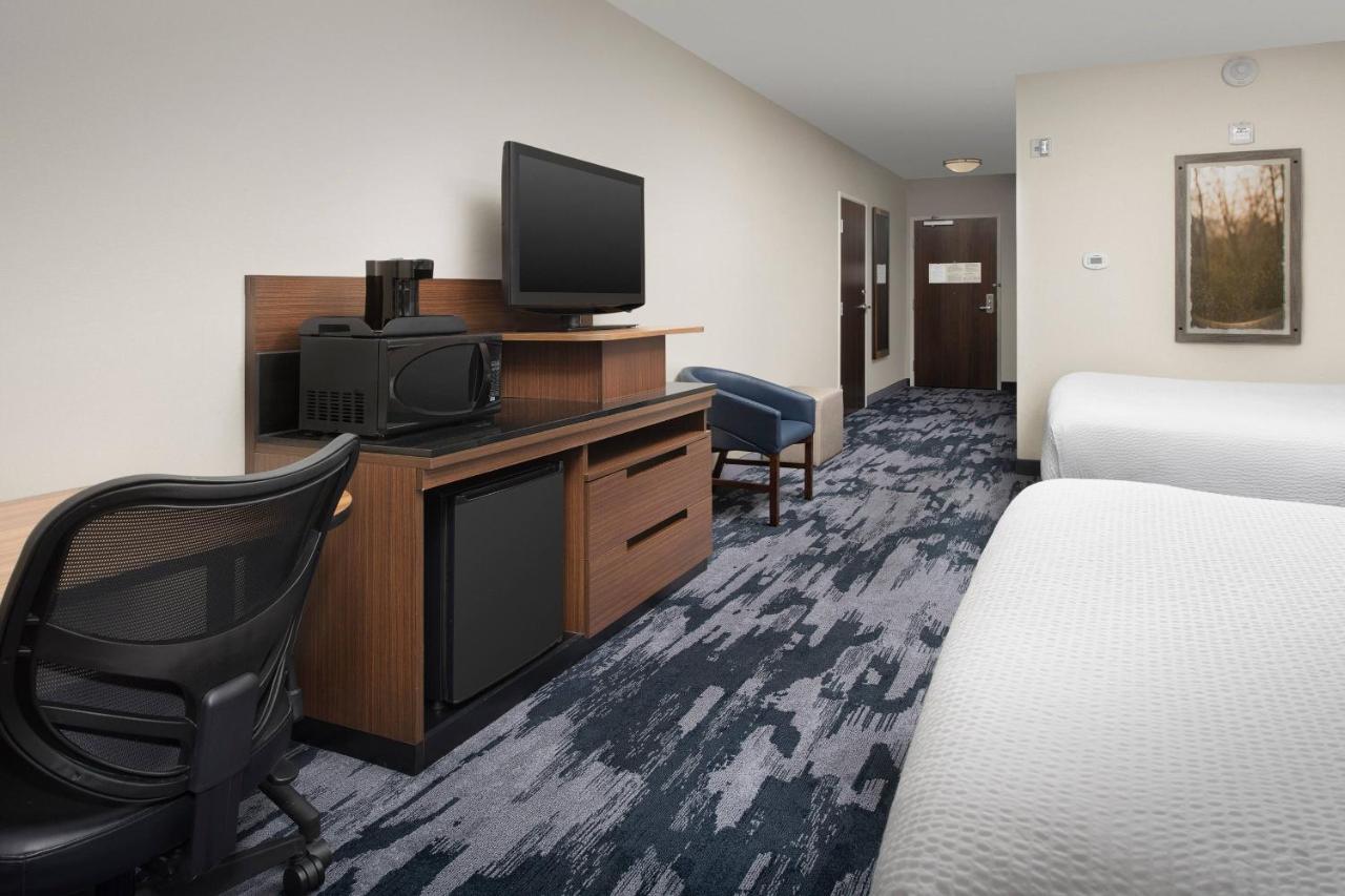 | Fairfield Inn & Suites Baltimore BWI Airport