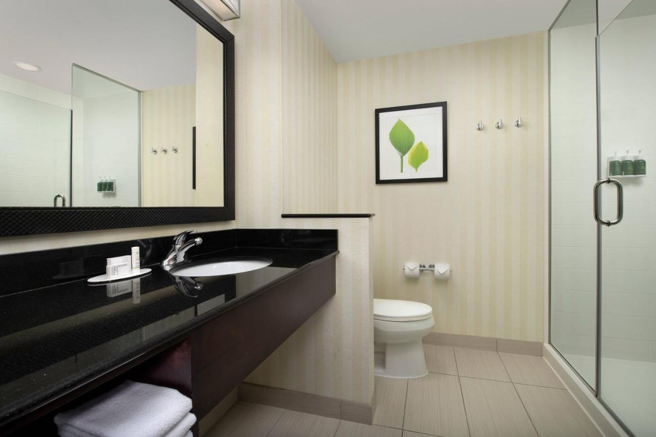 | Fairfield Inn & Suites Baltimore BWI Airport