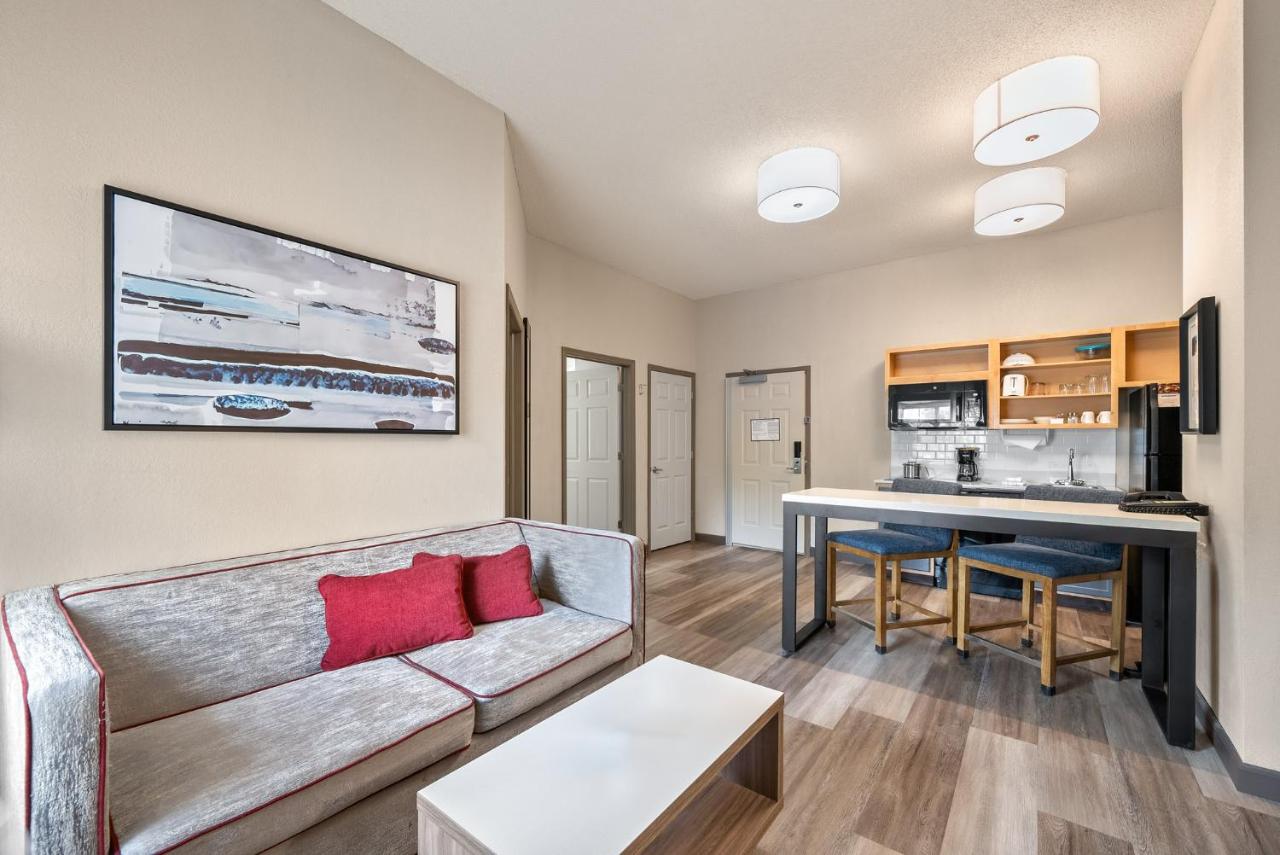 One-Bedroom Suite - Non-Smoking at Candlewood Suites Bordentown-Trenton by IHG