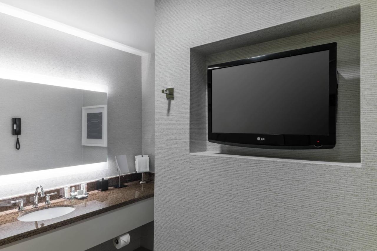| Richmond Marriott