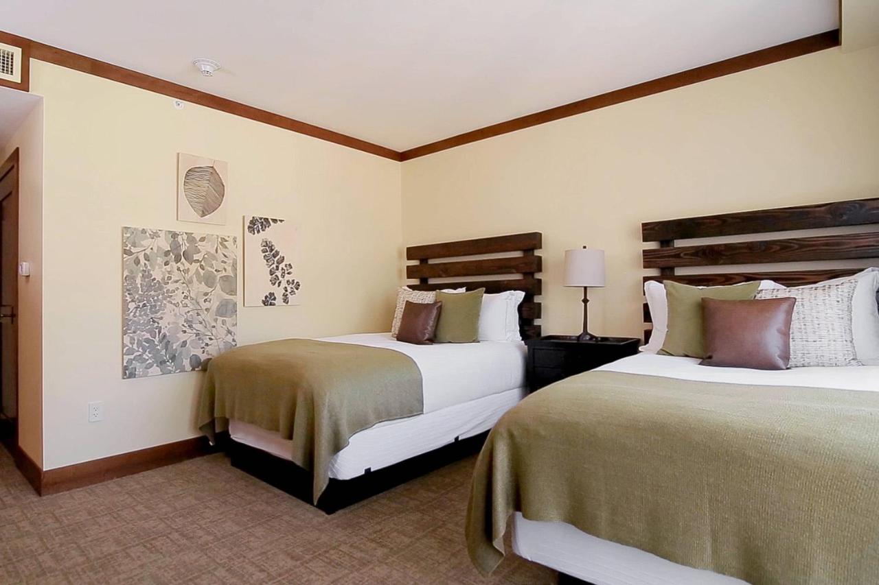Slopeside Residence, 2 Bedroom Residence, Mountain view at The Ritz-Carlton, Lake Tahoe