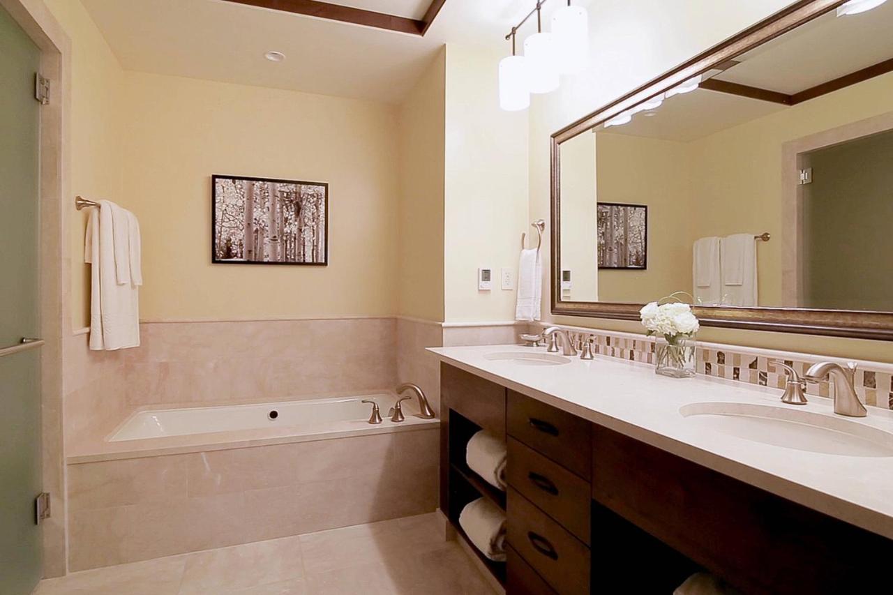 Slopeside Residence, 2 Bedroom Residence, Mountain view at The Ritz-Carlton, Lake Tahoe