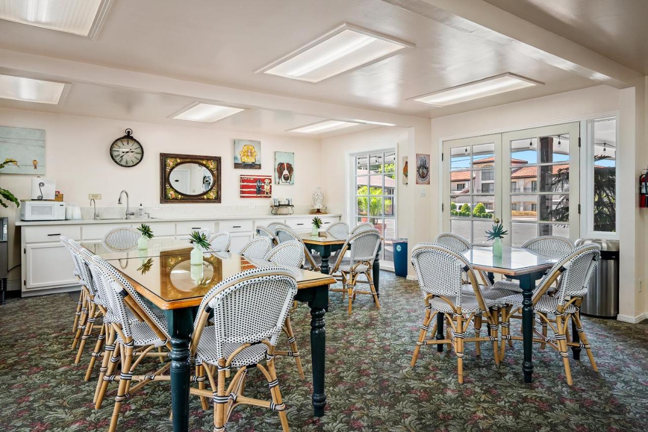 | Peach Tree Inn