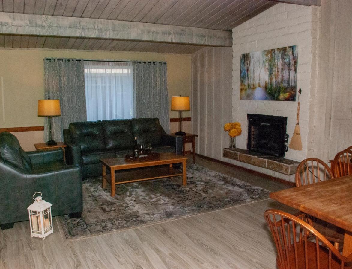  | Carmel Valley Lodge