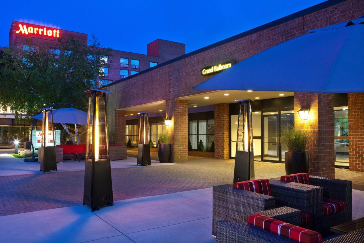 | Boston Marriott Burlington