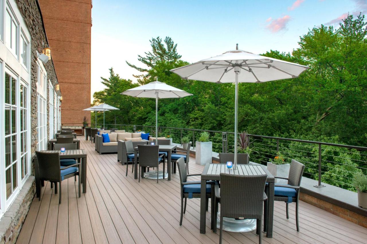 | Boston Marriott Burlington