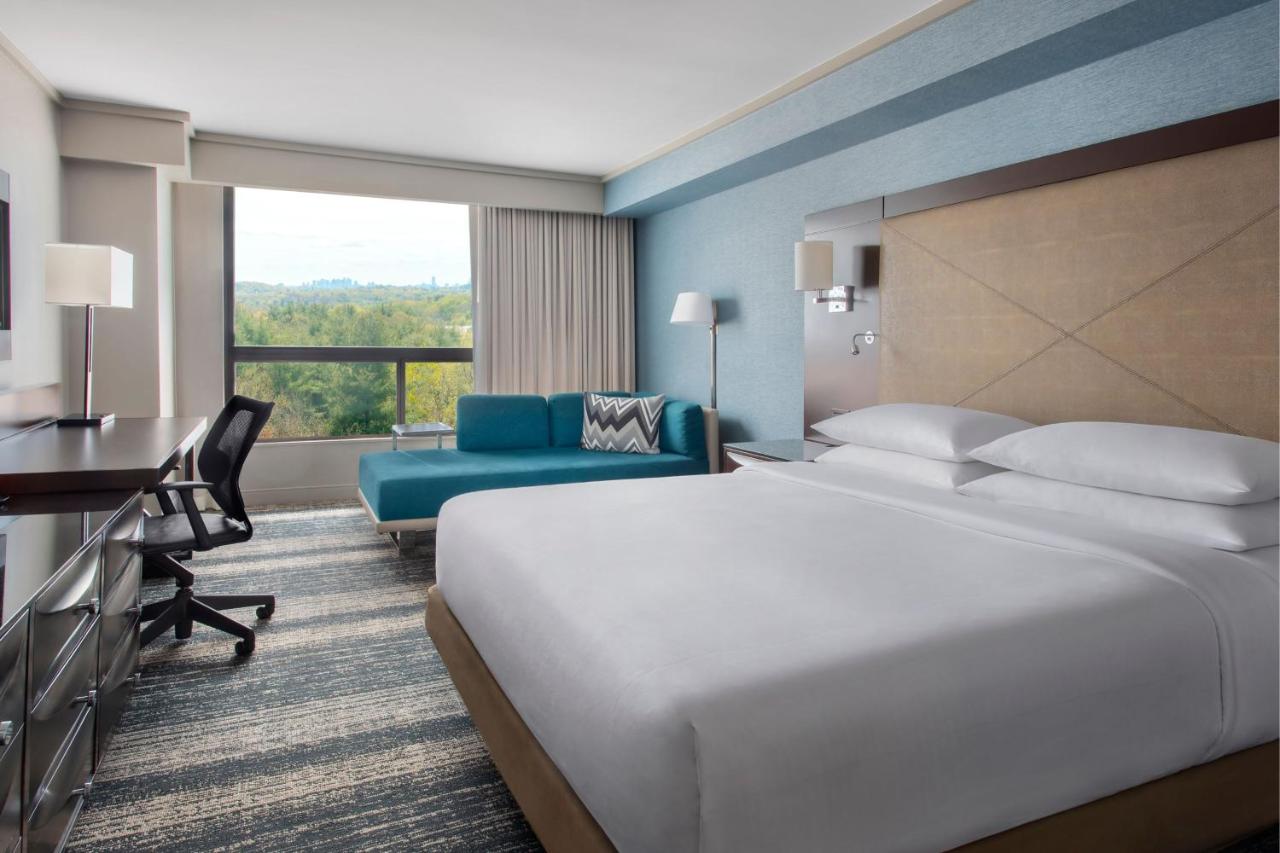 | Boston Marriott Burlington