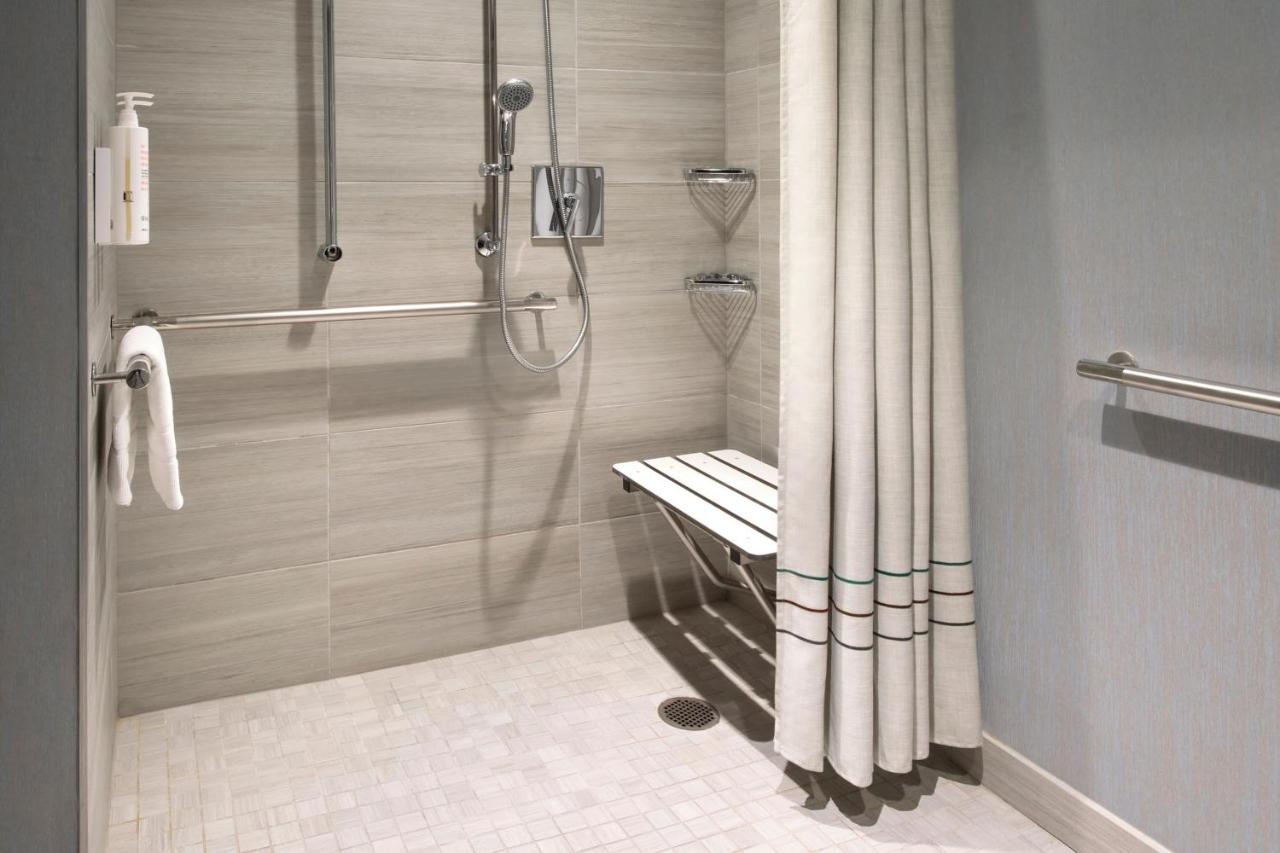 Deluxe Queen Room with Two Queen Beds at Boston Marriott Burlington