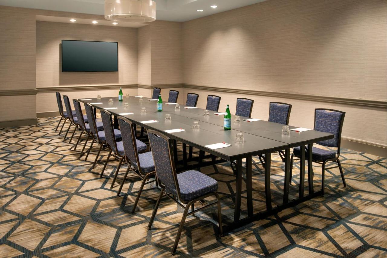 | Boston Marriott Burlington