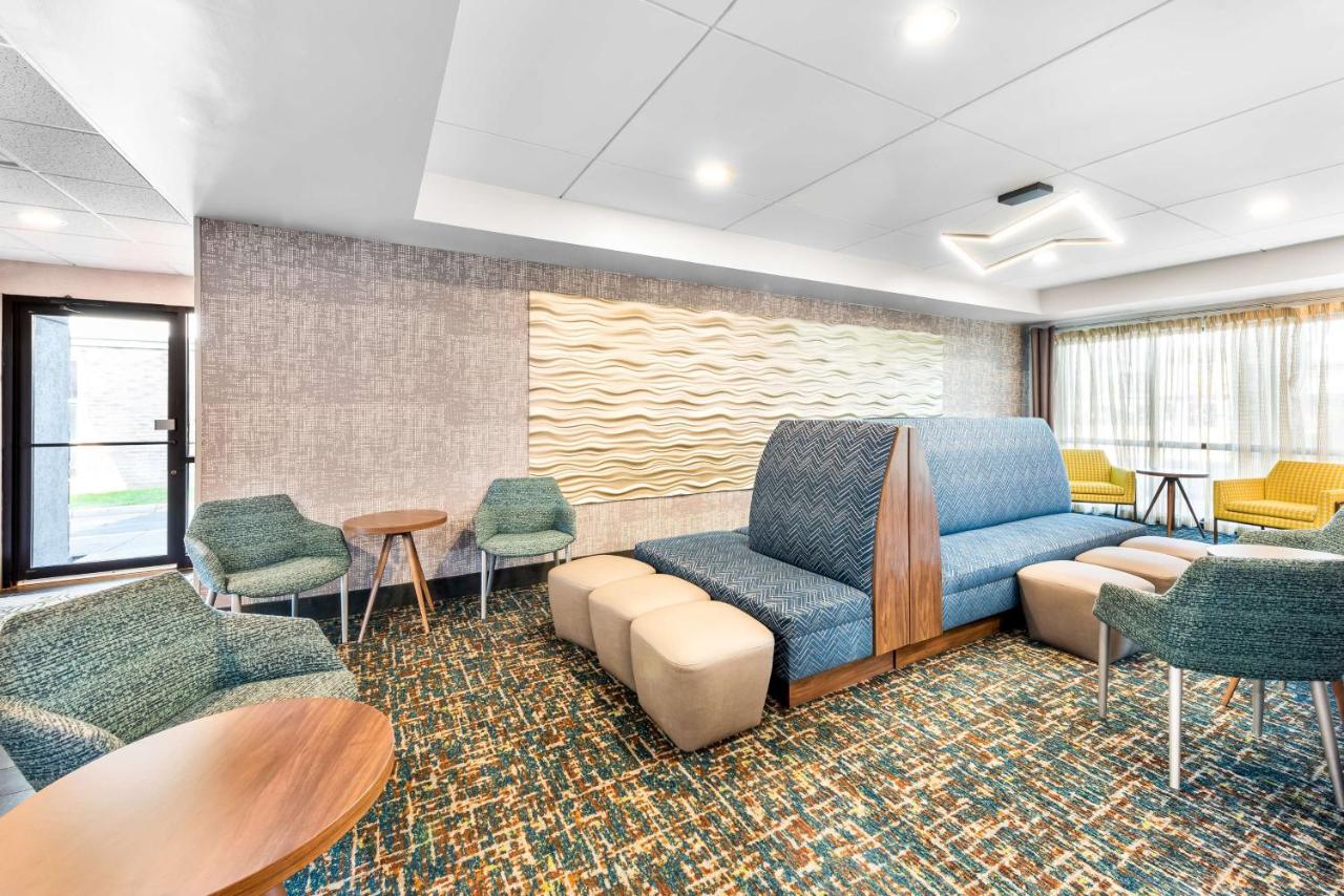 | Hampton Inn Dayton/Huber Heights