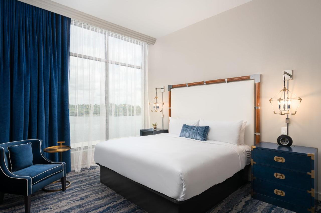 King Room with River View at JW Marriott Savannah Plant Riverside District