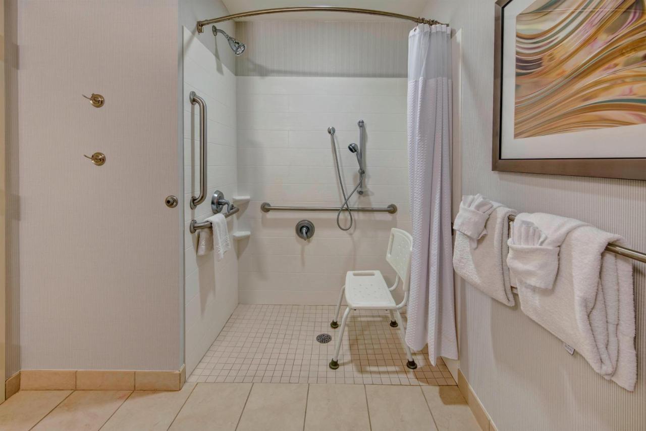 | Courtyard by Marriott Alexandria