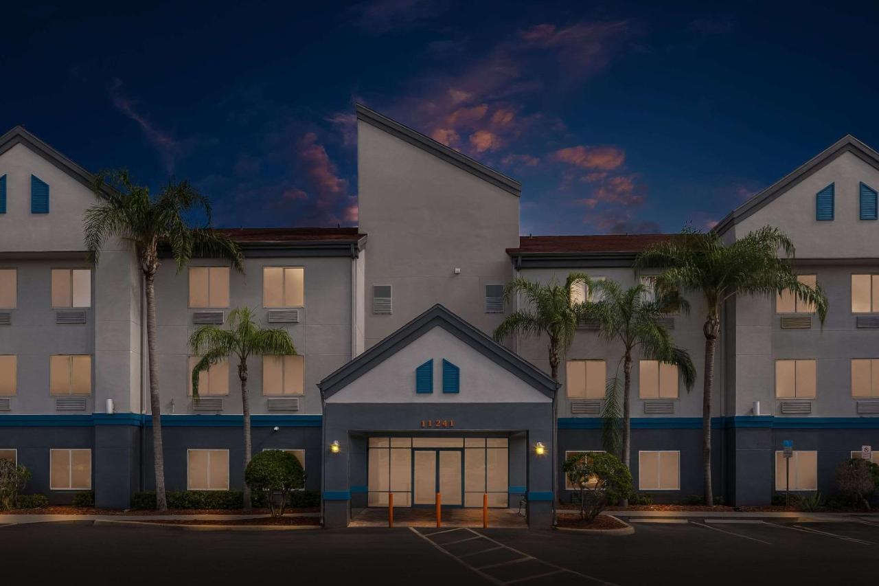  | OYO Townhouse Orlando West