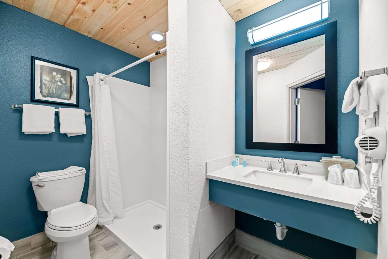  | OYO Townhouse Orlando West