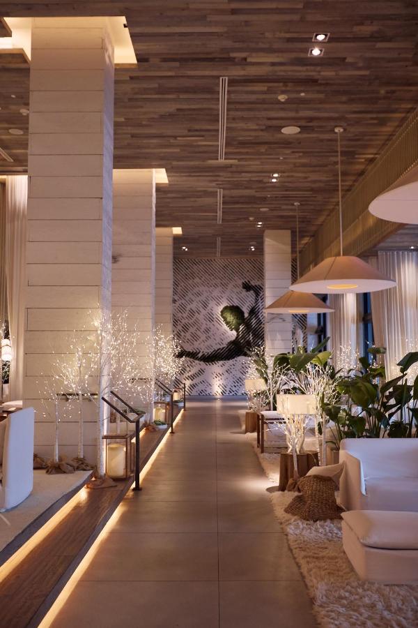 | 1 Hotel South Beach
