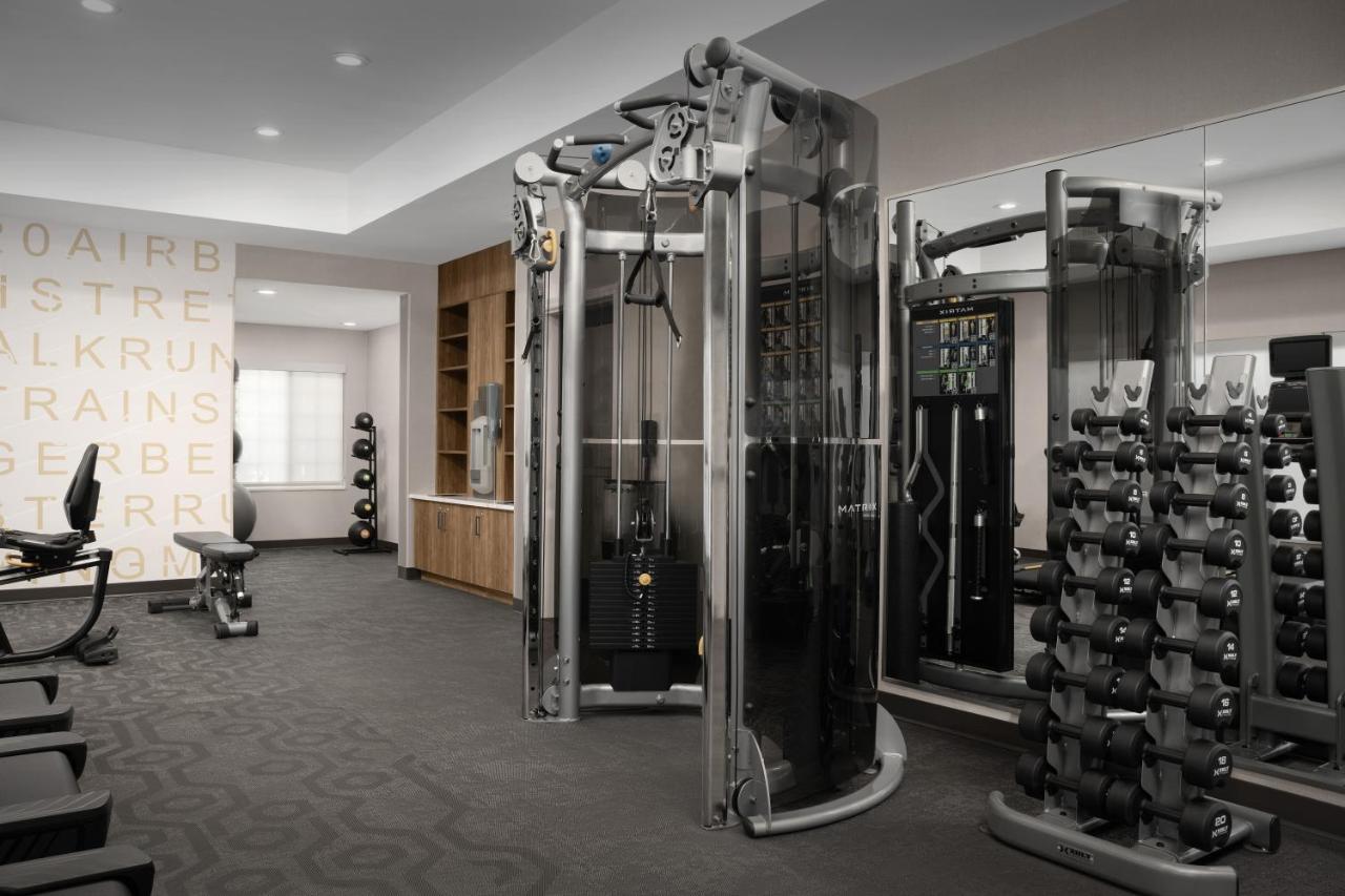 | Staybridge Suites Baltimore BWI Airport, an IHG Hotel