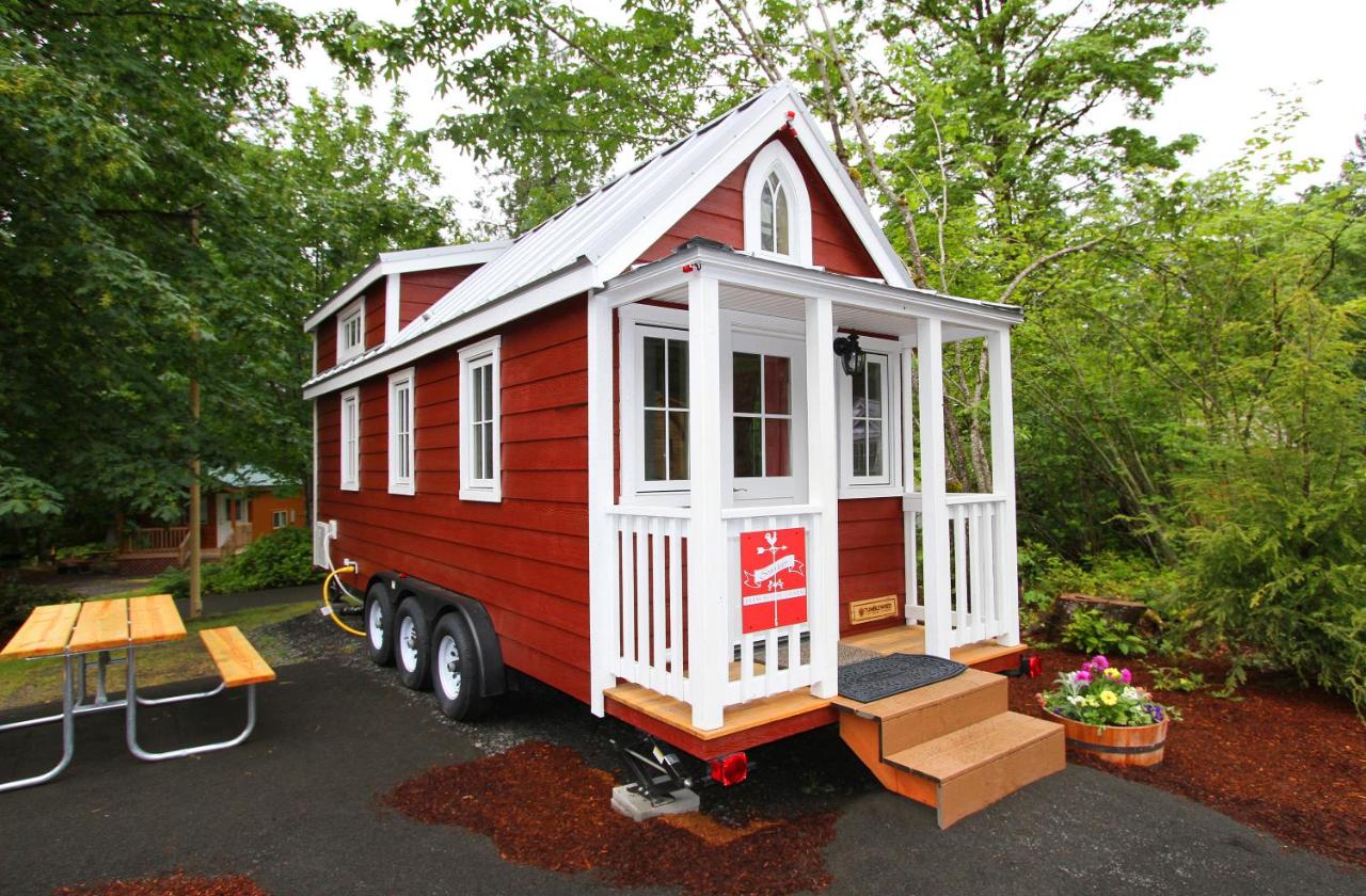 | Mount Hood Village Deluxe Cabin 5
