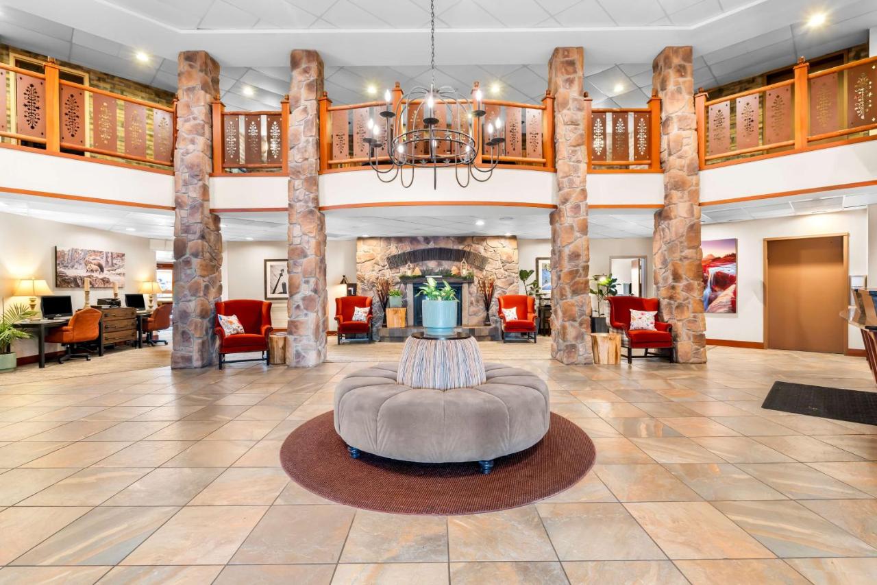 | Best Western Rocky Mountain Lodge