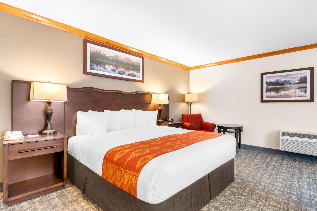 | Best Western Rocky Mountain Lodge