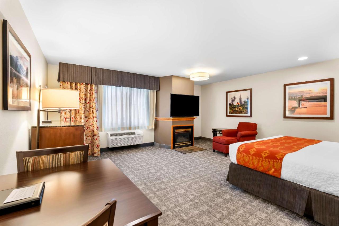 | Best Western Rocky Mountain Lodge