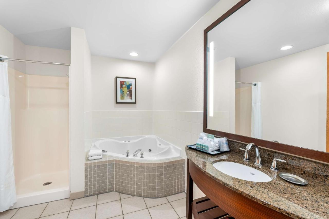 King Suite with Sofa Bed at Best Western Rocky Mountain Lodge