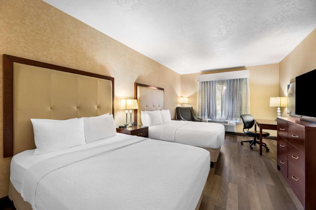 | Best Western Plus Abbey Inn